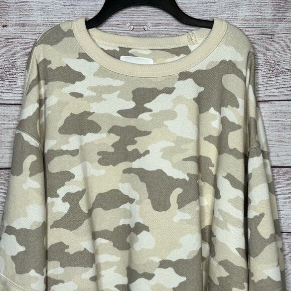 Aerie Très Chic Sweatshirt Pullover Cozy Camo Oversized Quiet Luxury Size Small - Picture 8 of 11